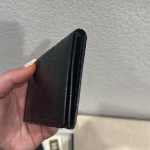 NWT Burberry Black Leather Wallet - Picture 5 of 8
